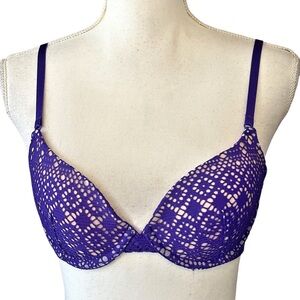 Victoria’s Secret Lined Demi Open Weave Lace Bra SZ 34B in Purple‎